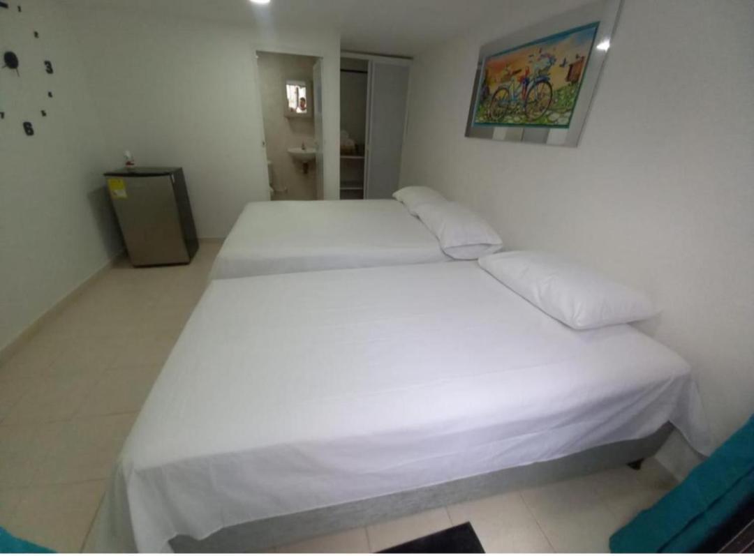 Hostal Dona Betty 2 — Fotos 3
